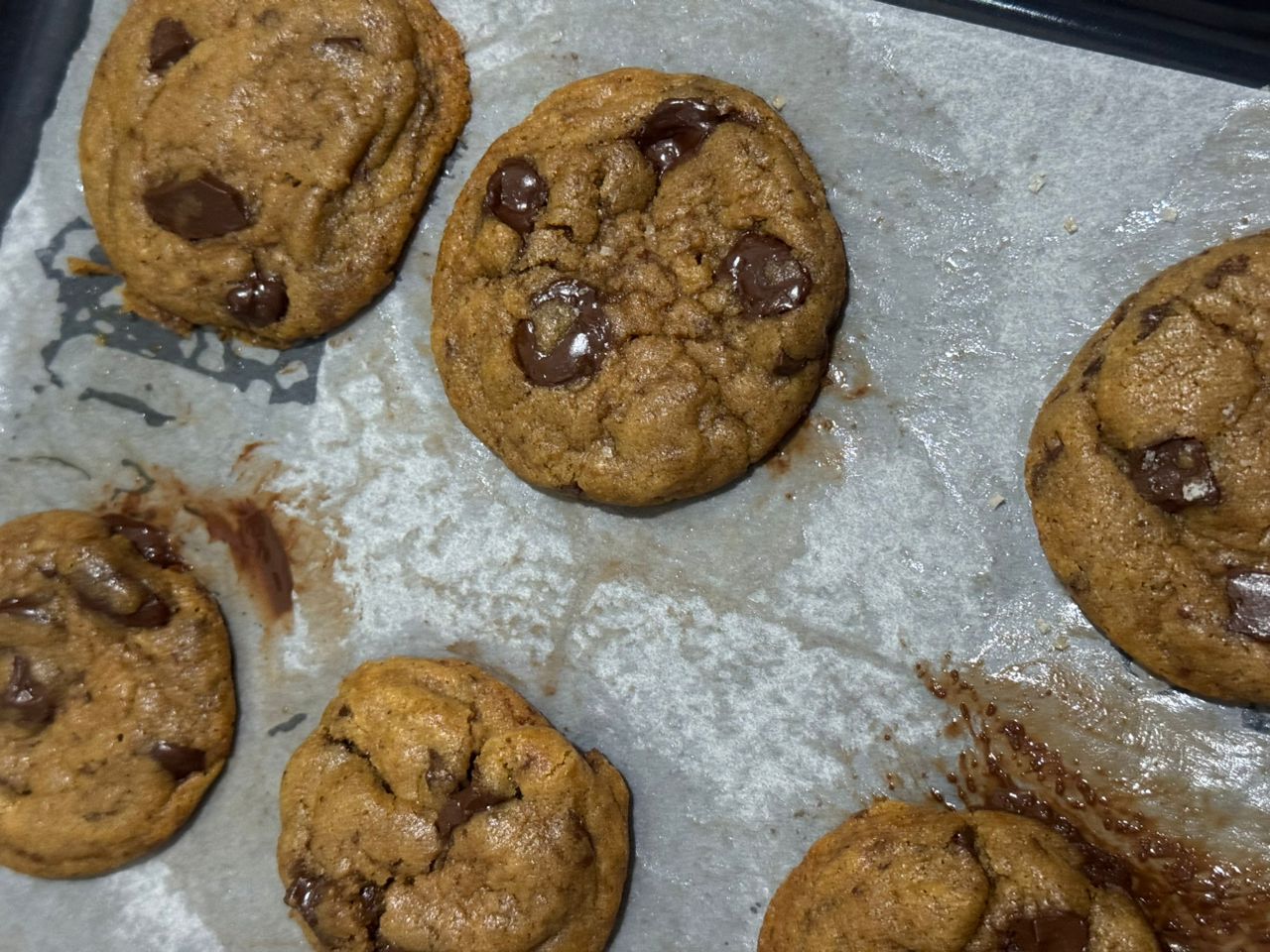 Close-up of brown butter chocolate chip cookies on the tray